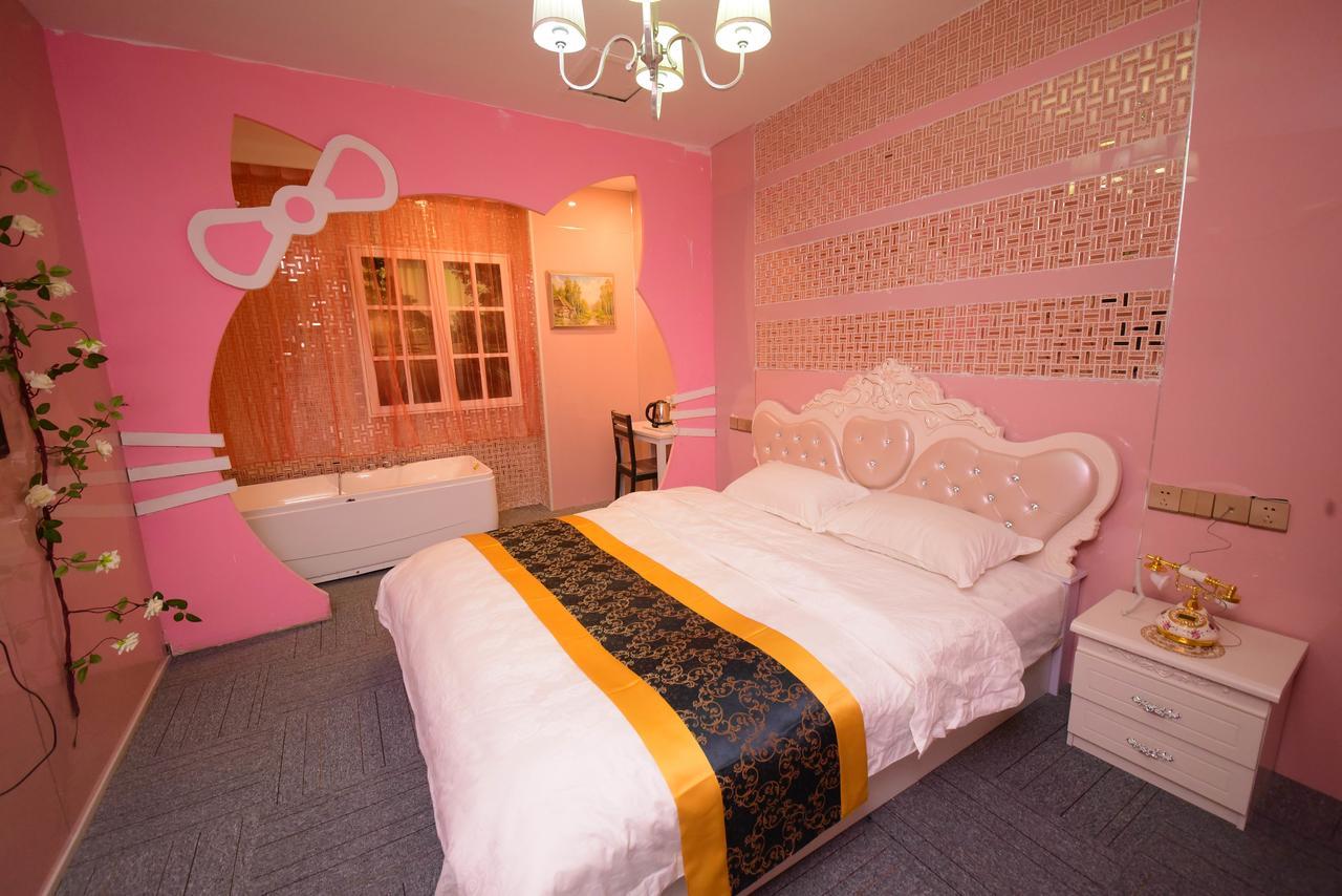 Century Hua Na Loves Boutique Hotel Qingdao Exterior photo
