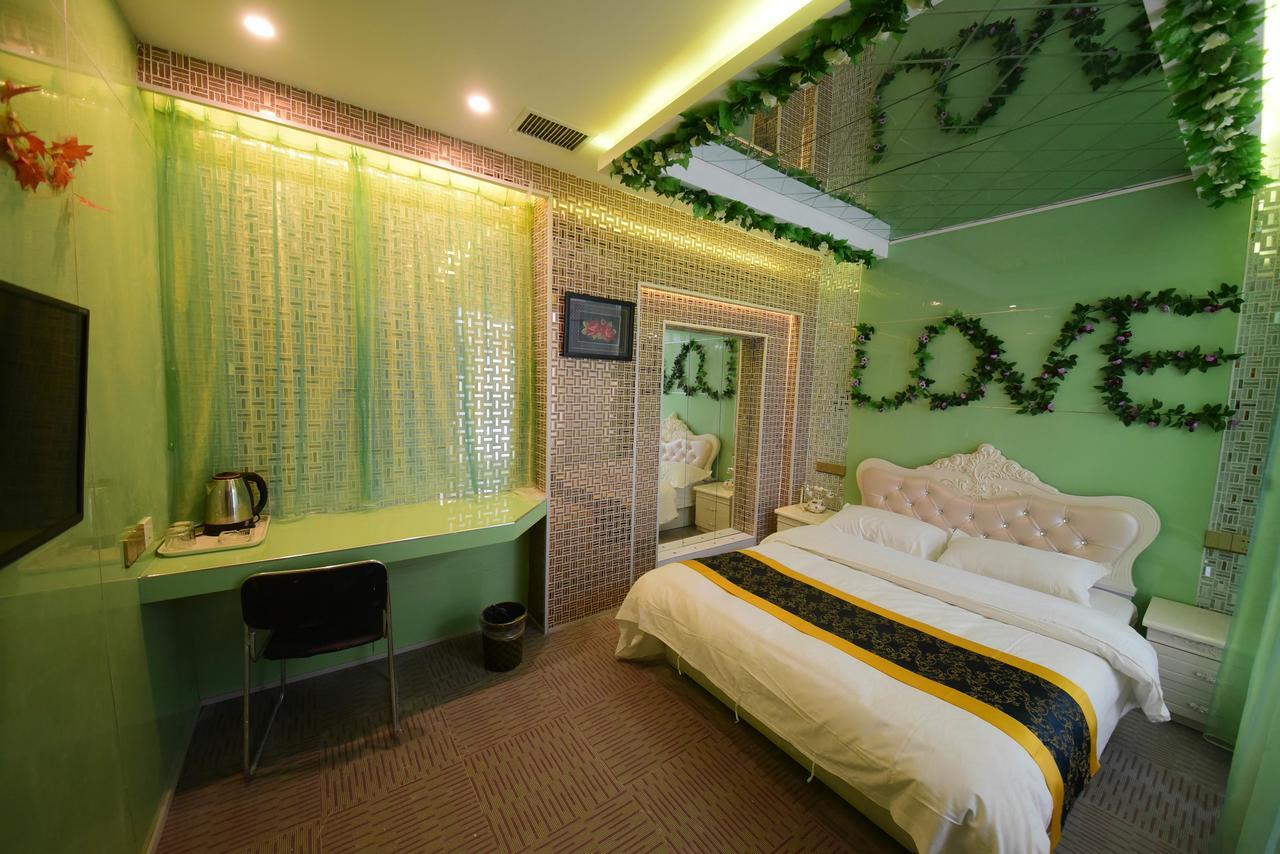 Century Hua Na Loves Boutique Hotel Qingdao Exterior photo