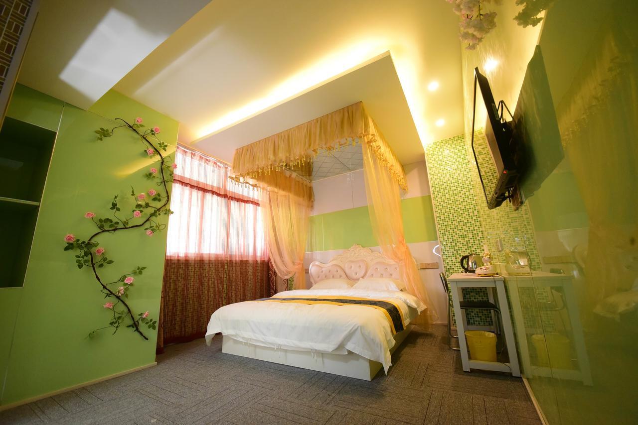 Century Hua Na Loves Boutique Hotel Qingdao Exterior photo