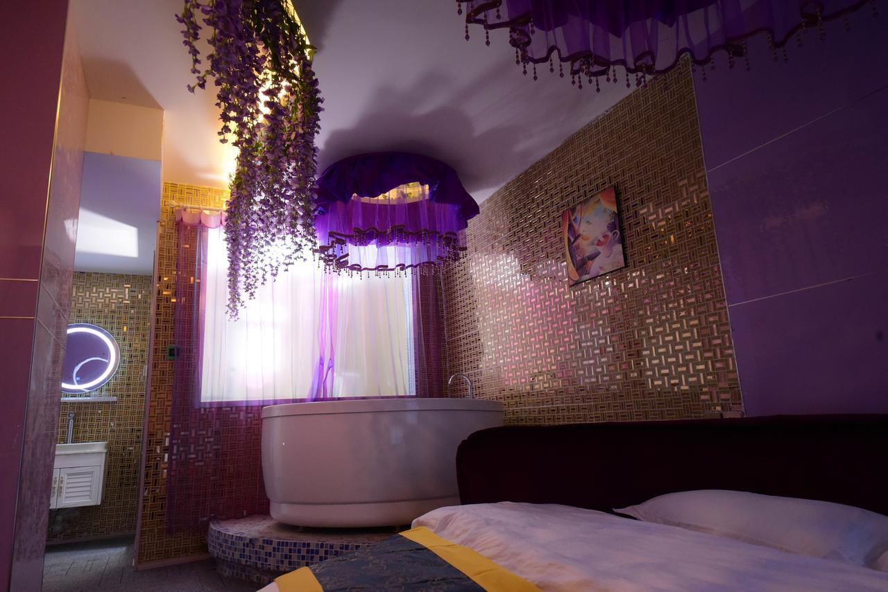 Century Hua Na Loves Boutique Hotel Qingdao Exterior photo