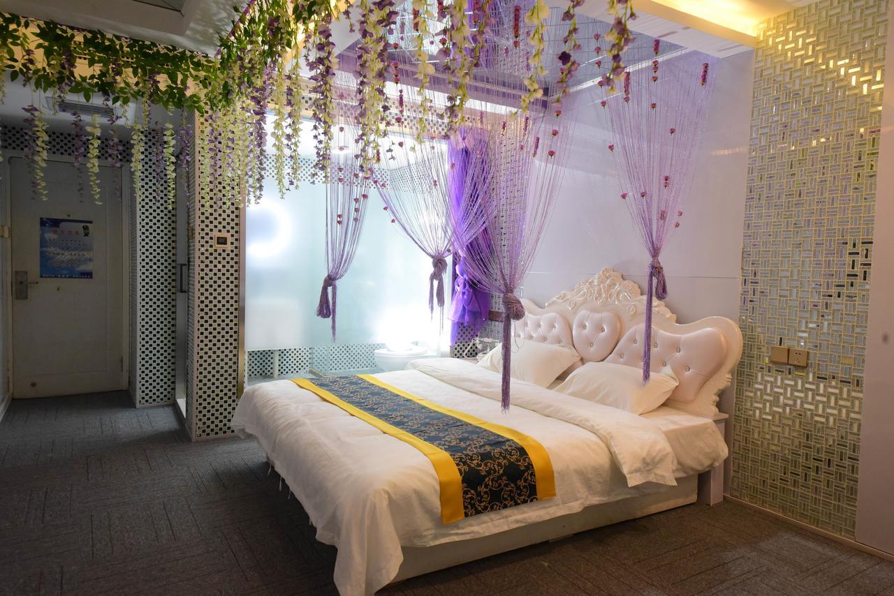 Century Hua Na Loves Boutique Hotel Qingdao Exterior photo