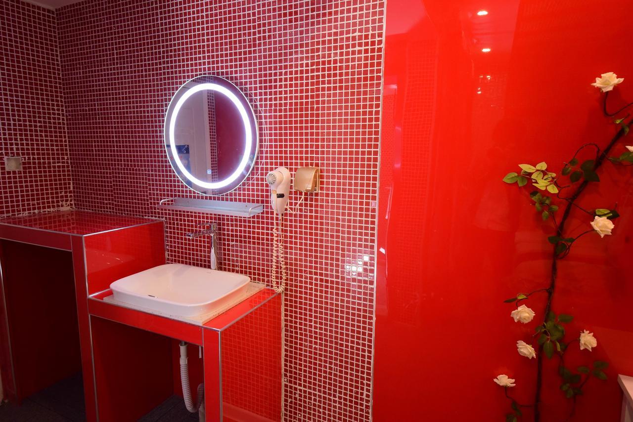 Century Hua Na Loves Boutique Hotel Qingdao Exterior photo