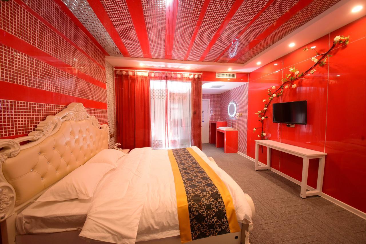 Century Hua Na Loves Boutique Hotel Qingdao Exterior photo