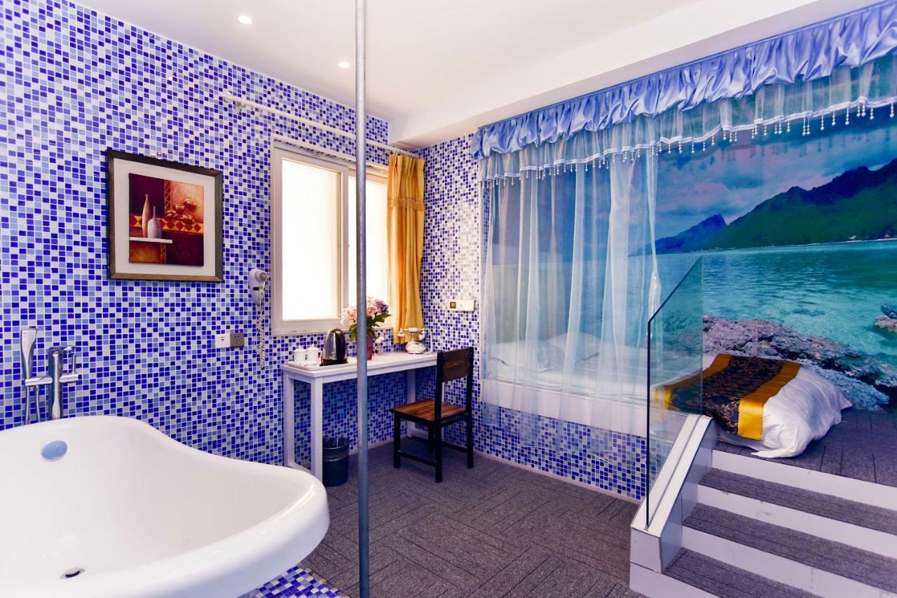 Century Hua Na Loves Boutique Hotel Qingdao Exterior photo